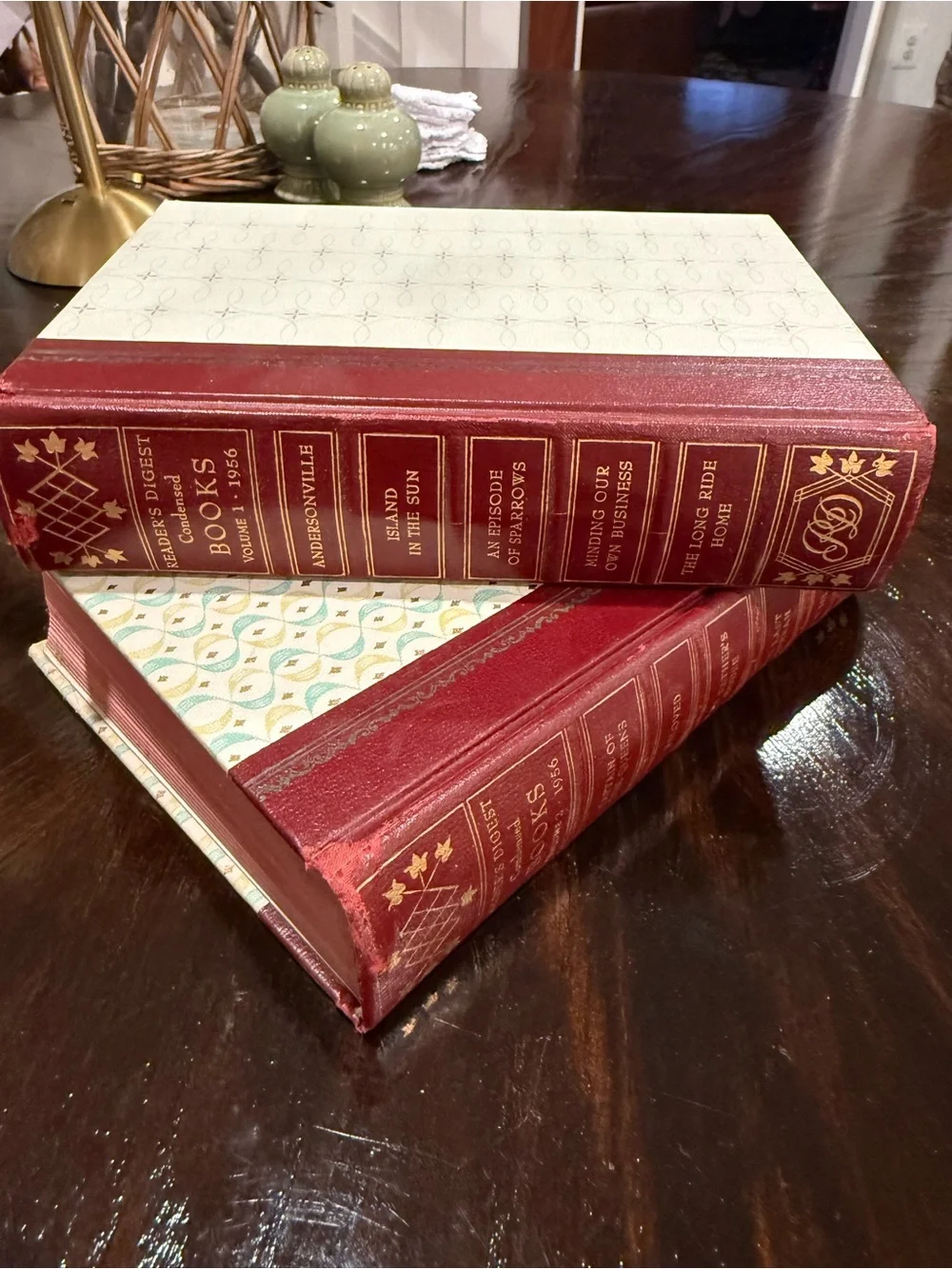 Vintage-Style Decorative Hardcover Book Set - Red